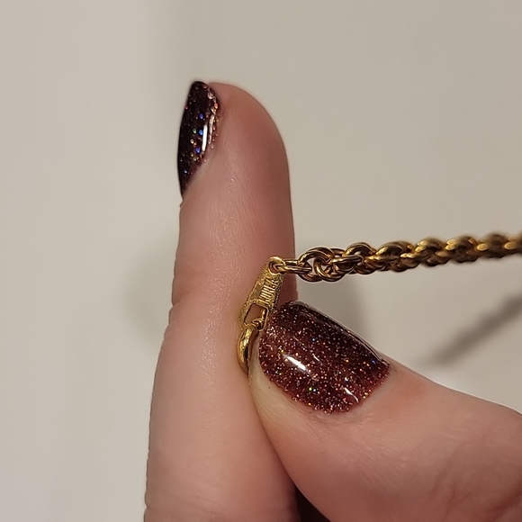 Vintage Signed Roman, Cornelian stone Oval Pendant, Gold Tone. - Picture 4 of 14